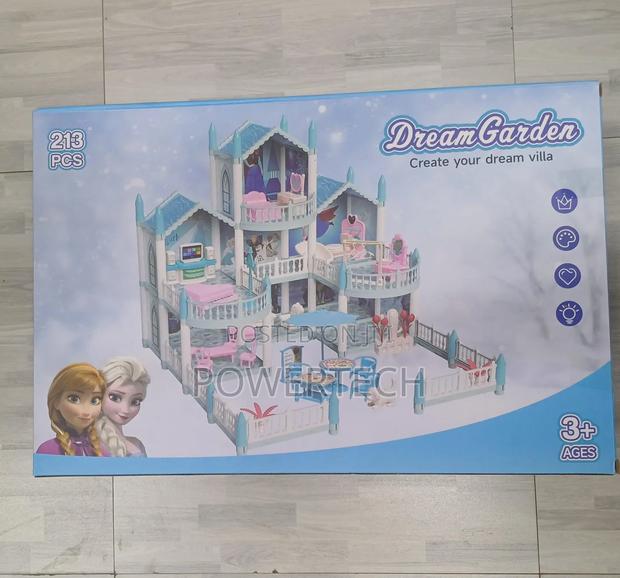 *213pcs Doll House Dream Villa Doll House