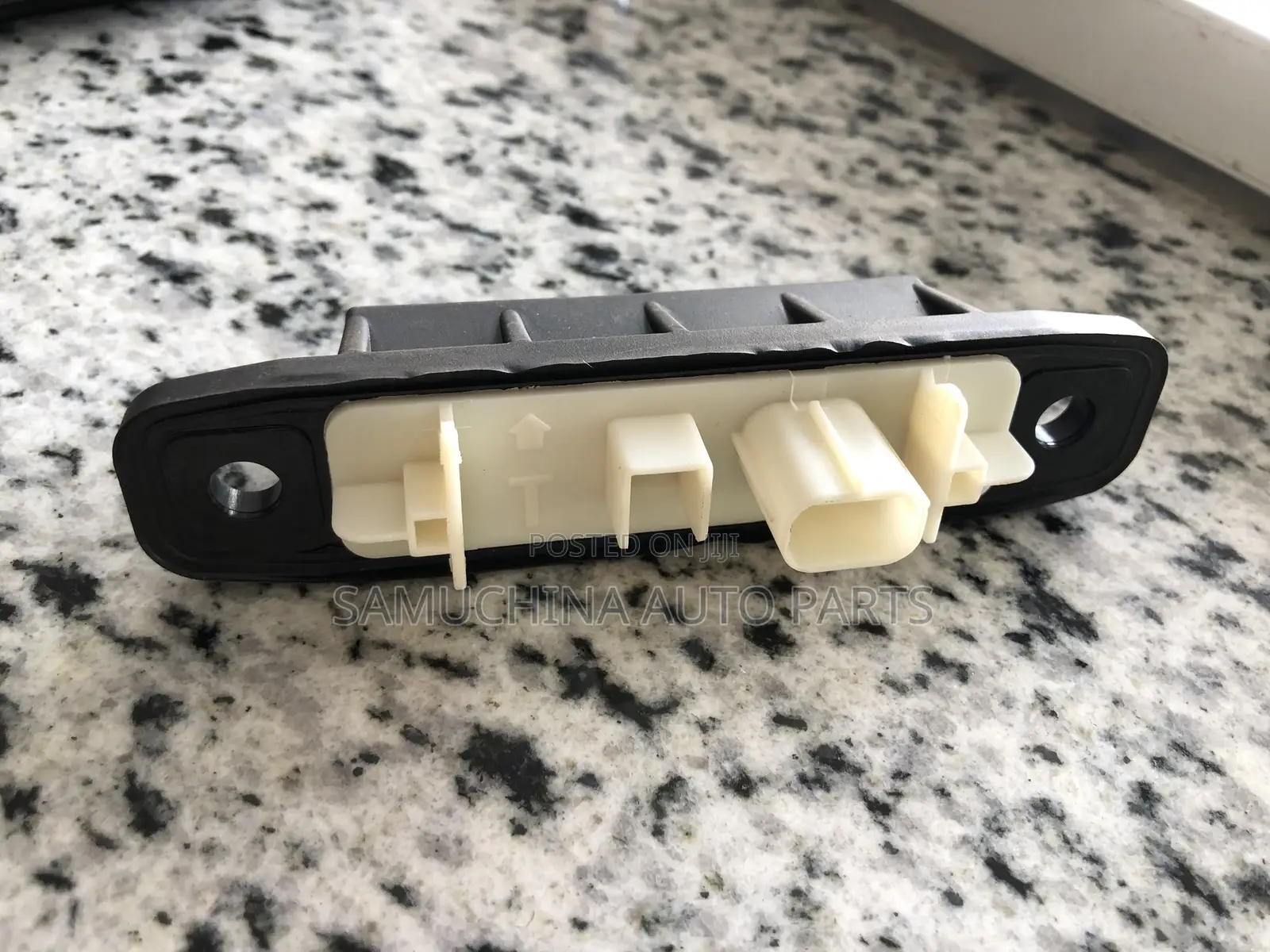 Boot Switch Lexus 570