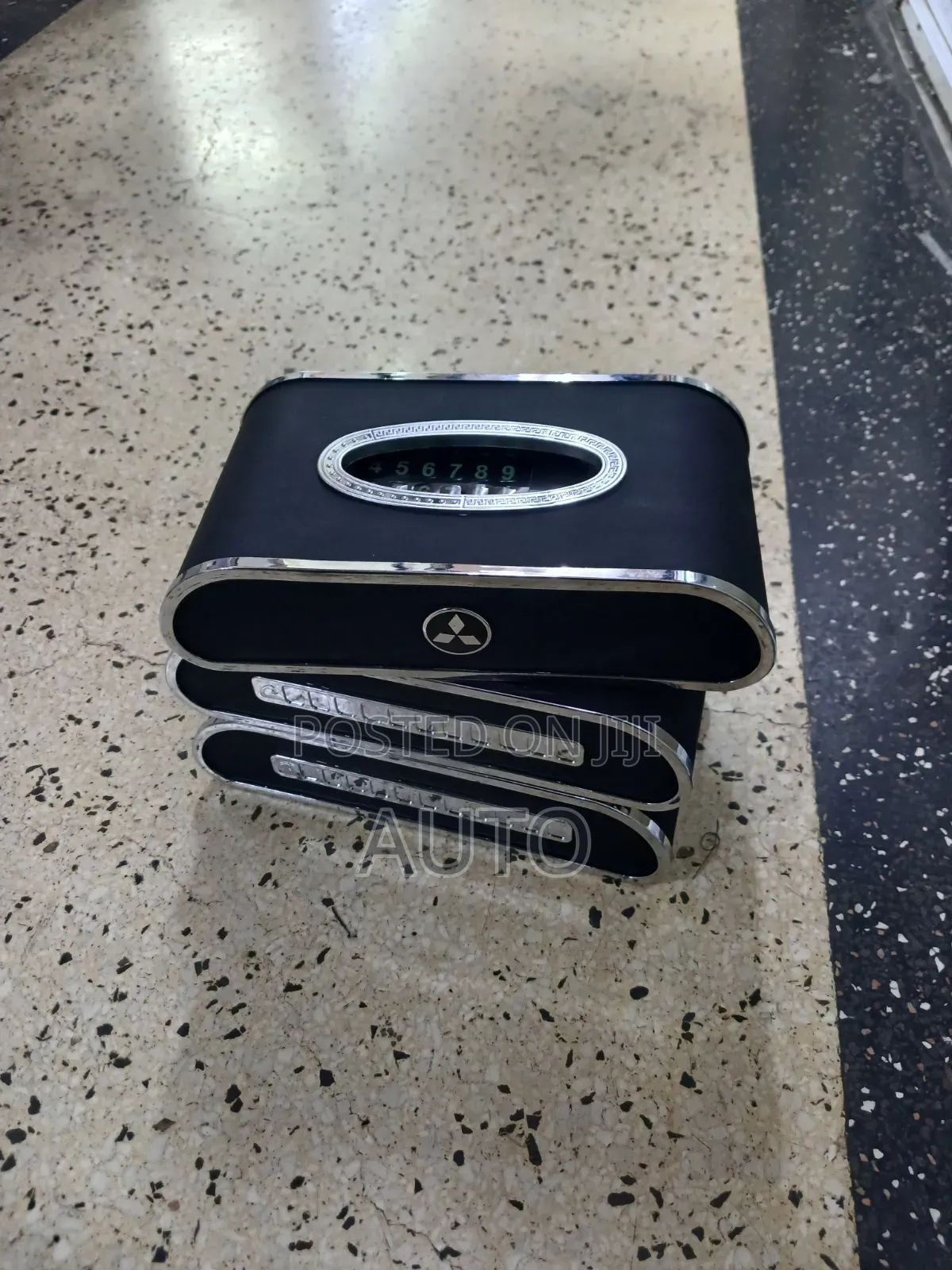 Branded Mitsubishi Tissue Holder – Premium Mitsubishi Car Tissue Box