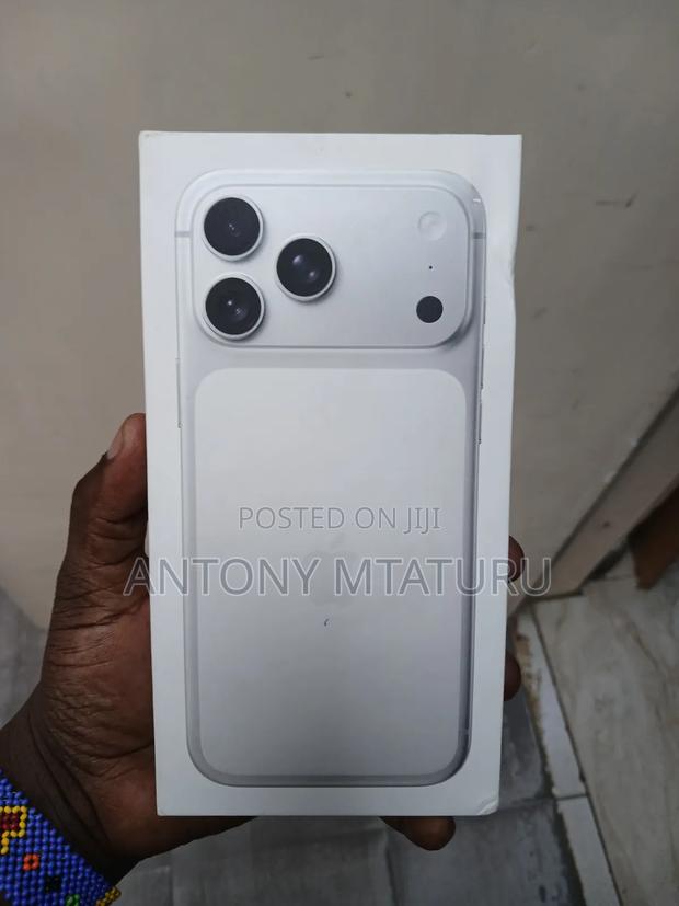 New Apple iPhone 17 Pro 256 GB - thumbnail 2