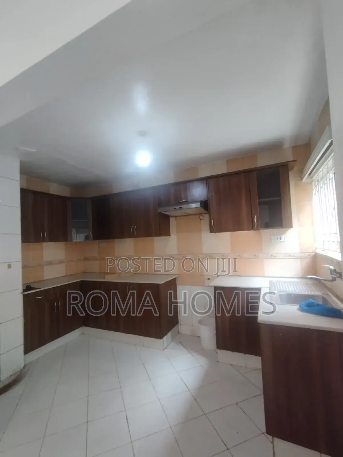 4bdrm Maisonette in Woodley for rent