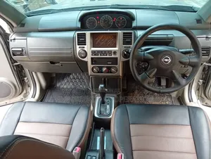 Nissan X-Trail 2005 Gray