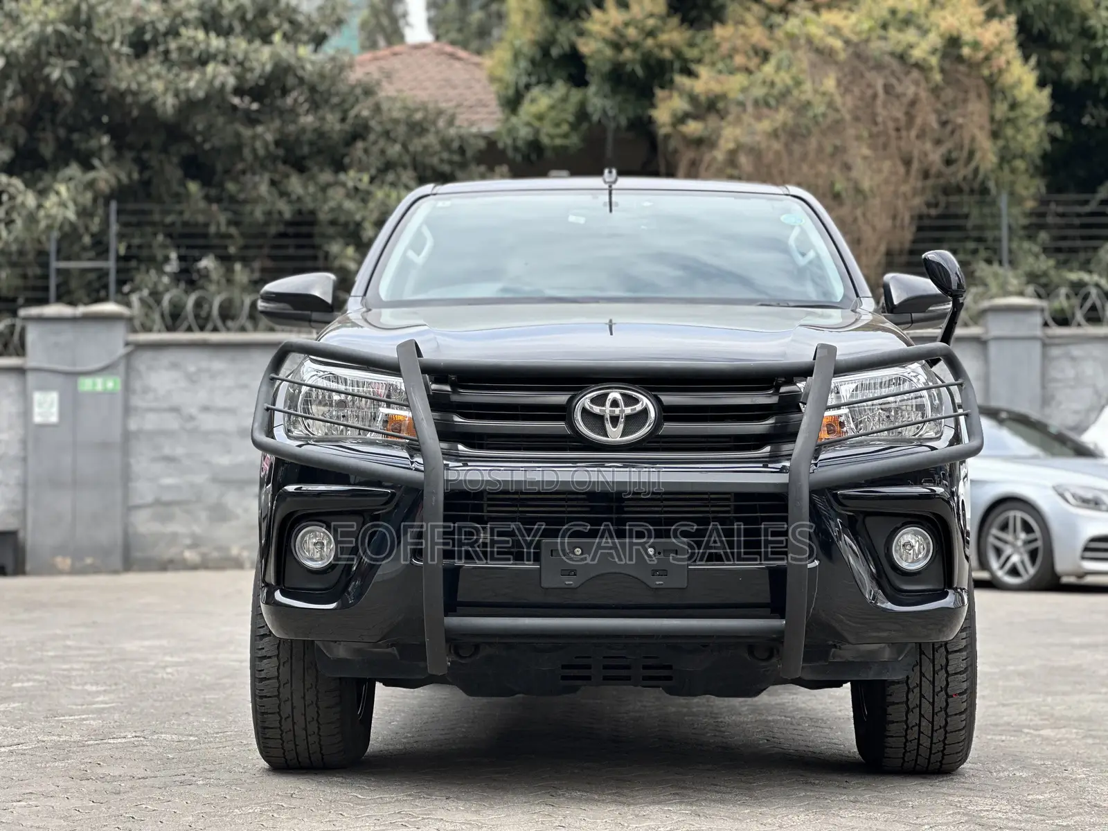 Toyota Hilux Revo Double Cab Deisel 2.4 RWD 2019 Black