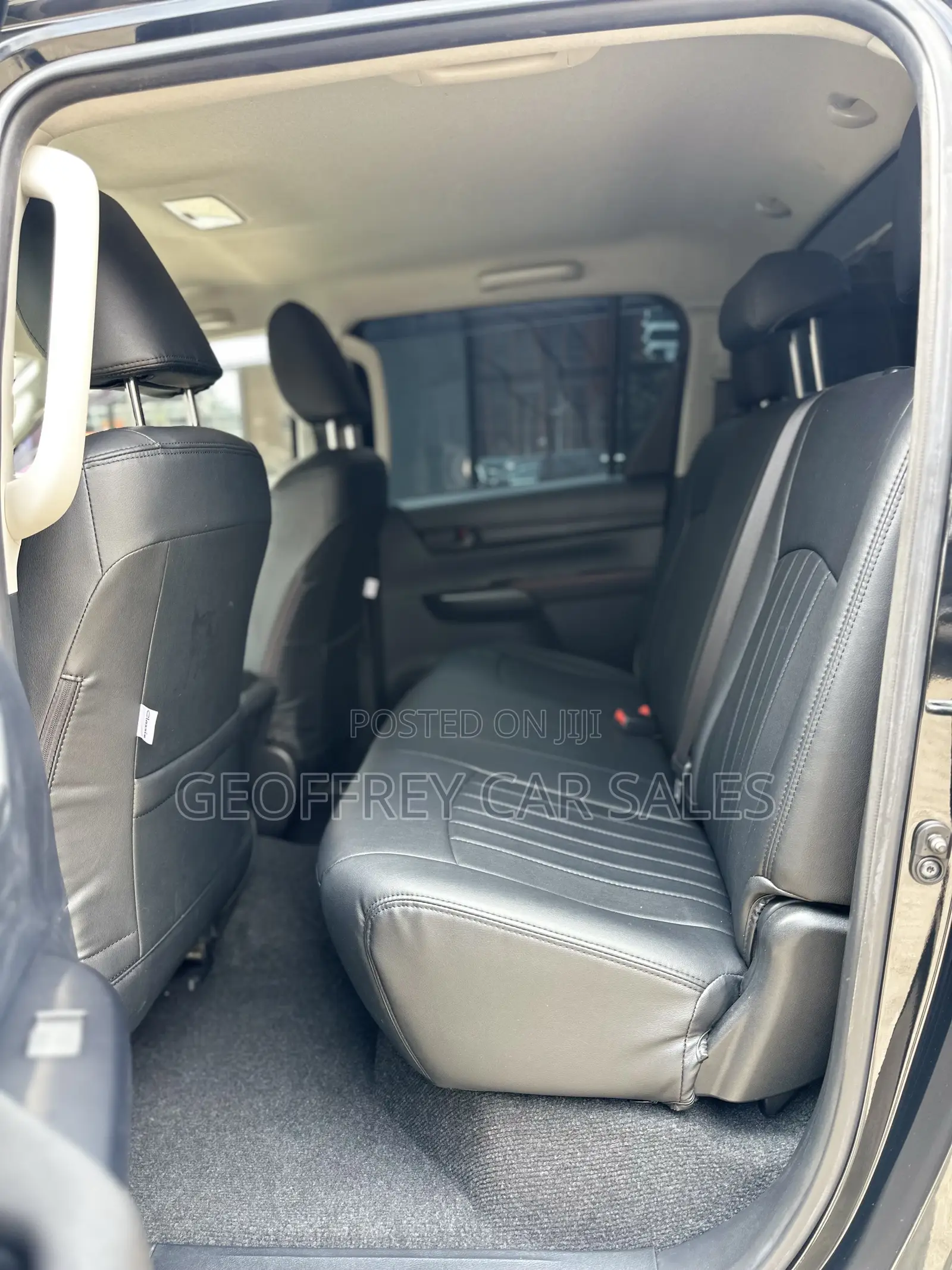 Toyota Hilux Revo Double Cab Deisel 2.4 RWD 2019 Black