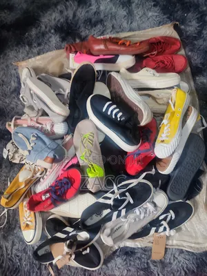 Shoes 24 Pairs at 250 Each | Canvas | Thrift | Bale | Rubber | Converse