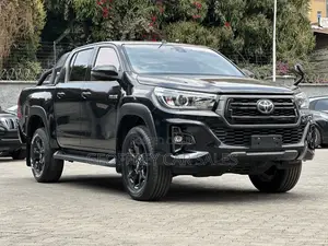 Toyota Hilux 2.4 Diesel 2020 Black