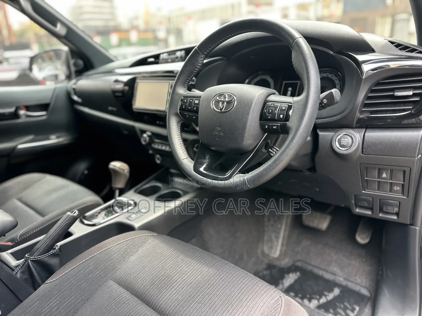 Toyota Hilux 2.4 Diesel 2020 Black