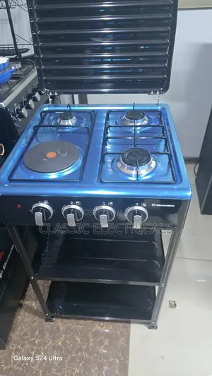 3+1 Standing Cooker With Shelves at Ksh5500.