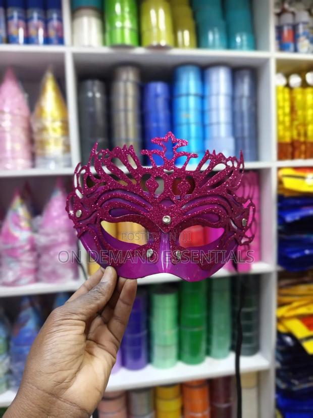 Shinny Masquerade Mask - thumbnail 4