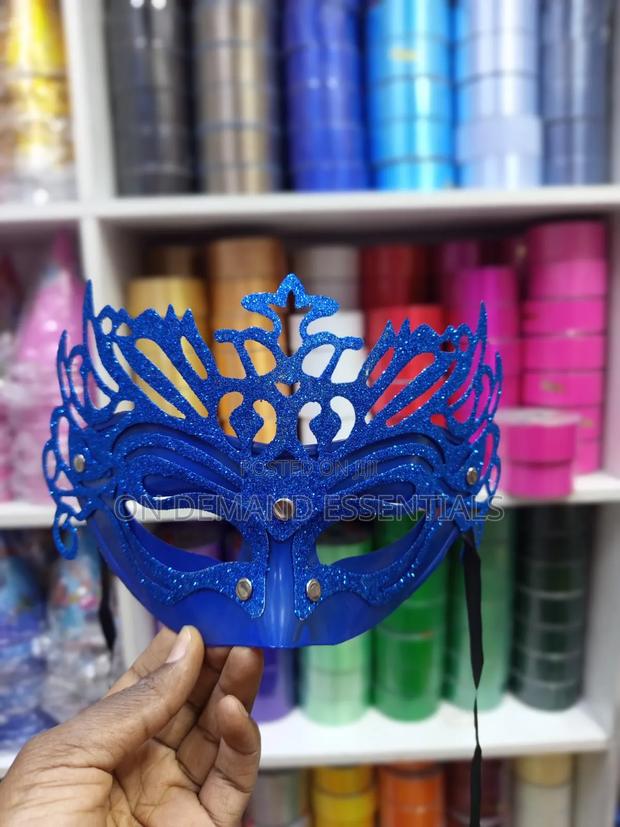 Shinny Masquerade Mask - thumbnail 5