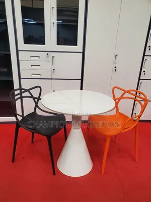 White Trumpet Base Table and Intertwined Chairs Set