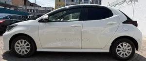 Toyota Yaris 2021 White