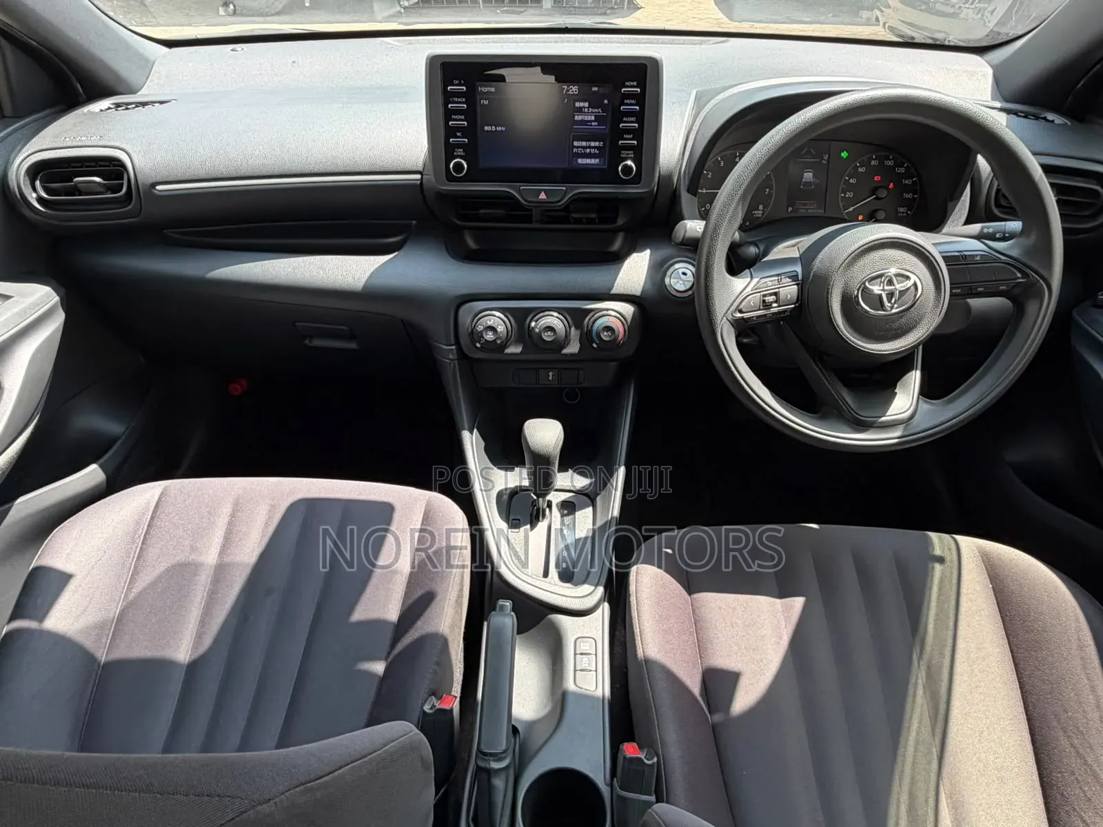 Toyota Yaris 2021 White
