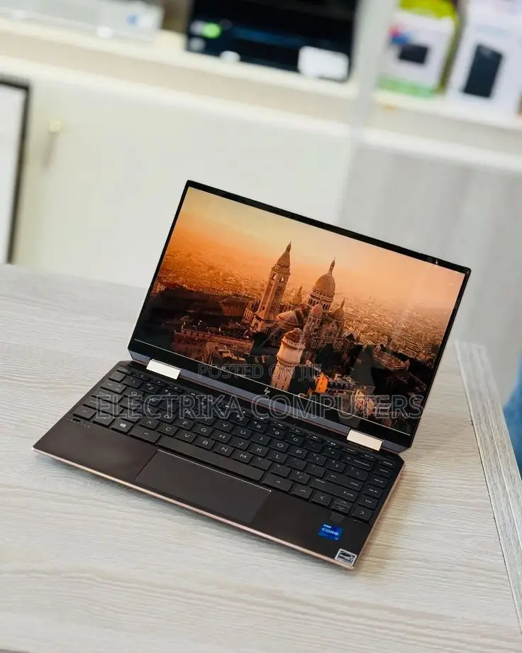 New Laptop HP Spectre X360 16GB Intel Core i7 SSD 512GB