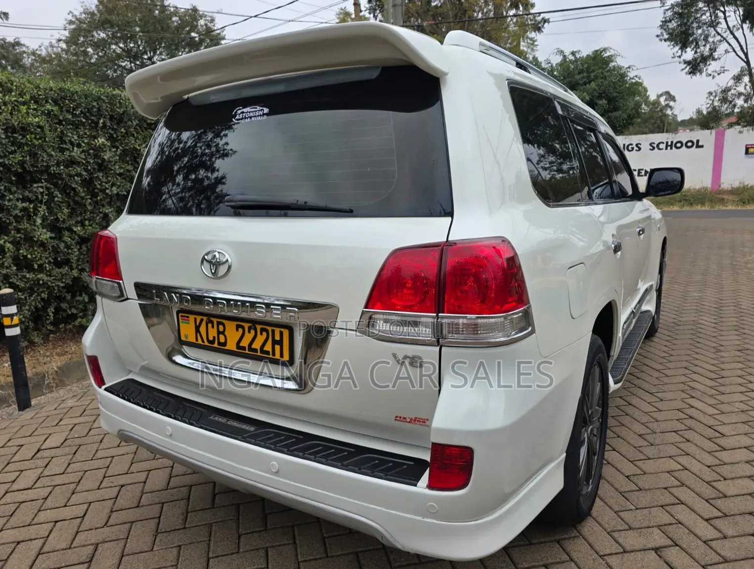 Toyota Land Cruiser 2008 White
