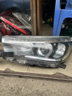Hilux Headlight