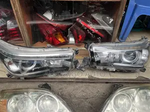Hilux Headlight