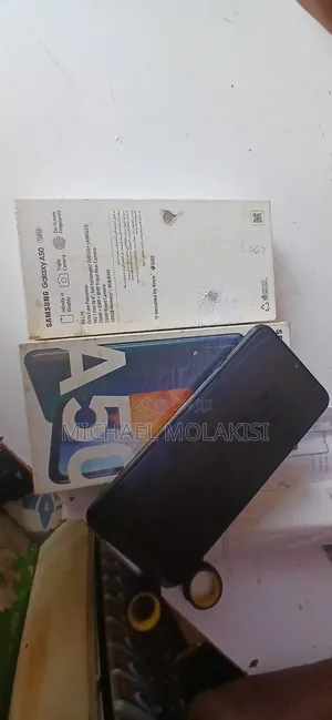 Samsung Galaxy A50 128 GB Black