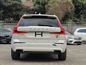 Volvo XC60 T5 Inscription AWD 2019 White