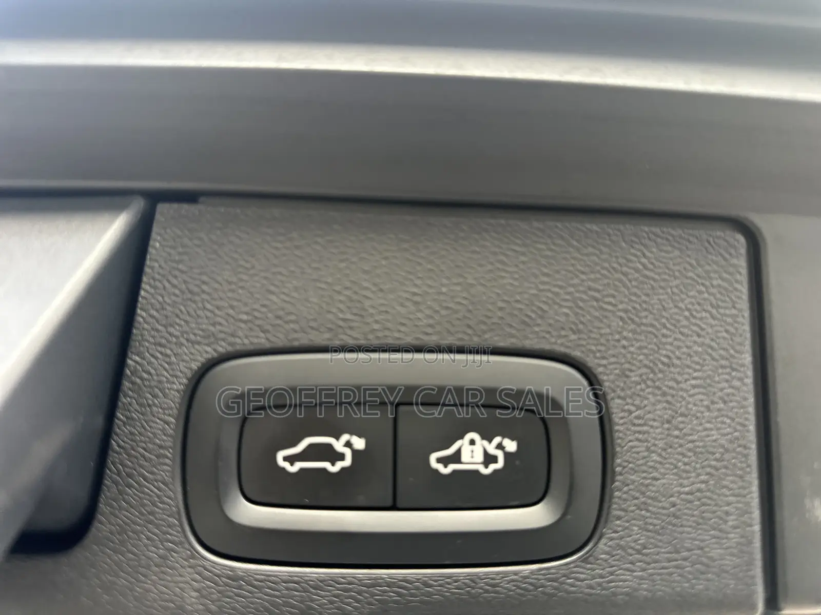 Volvo XC60 T5 Inscription AWD 2019 White