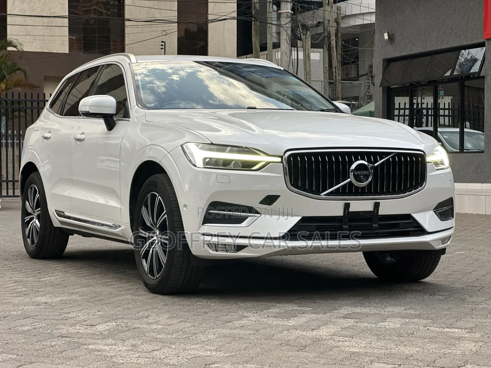 Volvo XC60 T5 Inscription AWD 2019 White