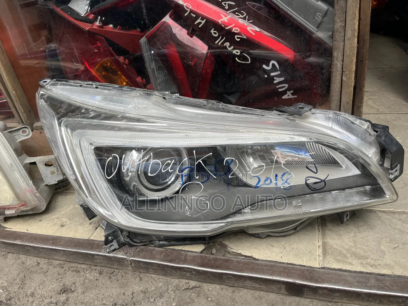 Subaru Outback 2015 Headlights