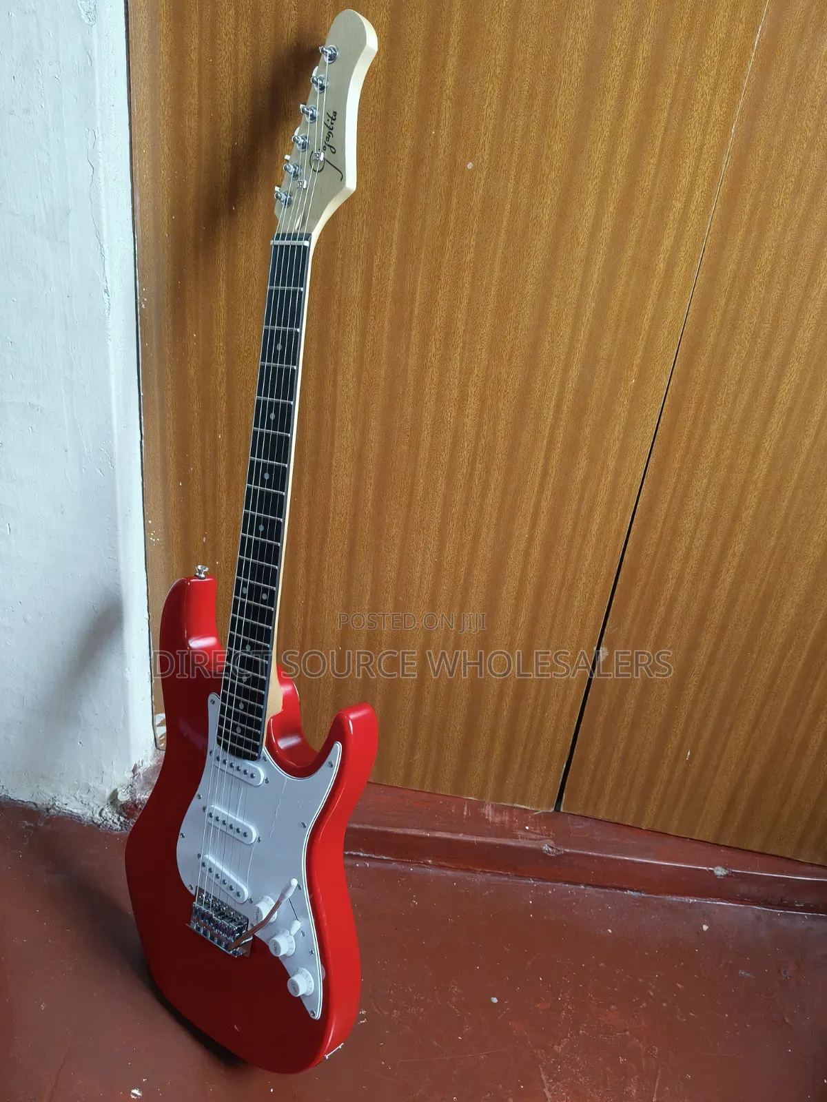 Electric Guitar Red – 3 Pickup Stratocaster Style Guitar