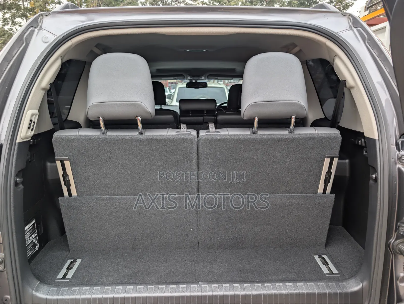 Toyota Land Cruiser Prado 2016 Gray