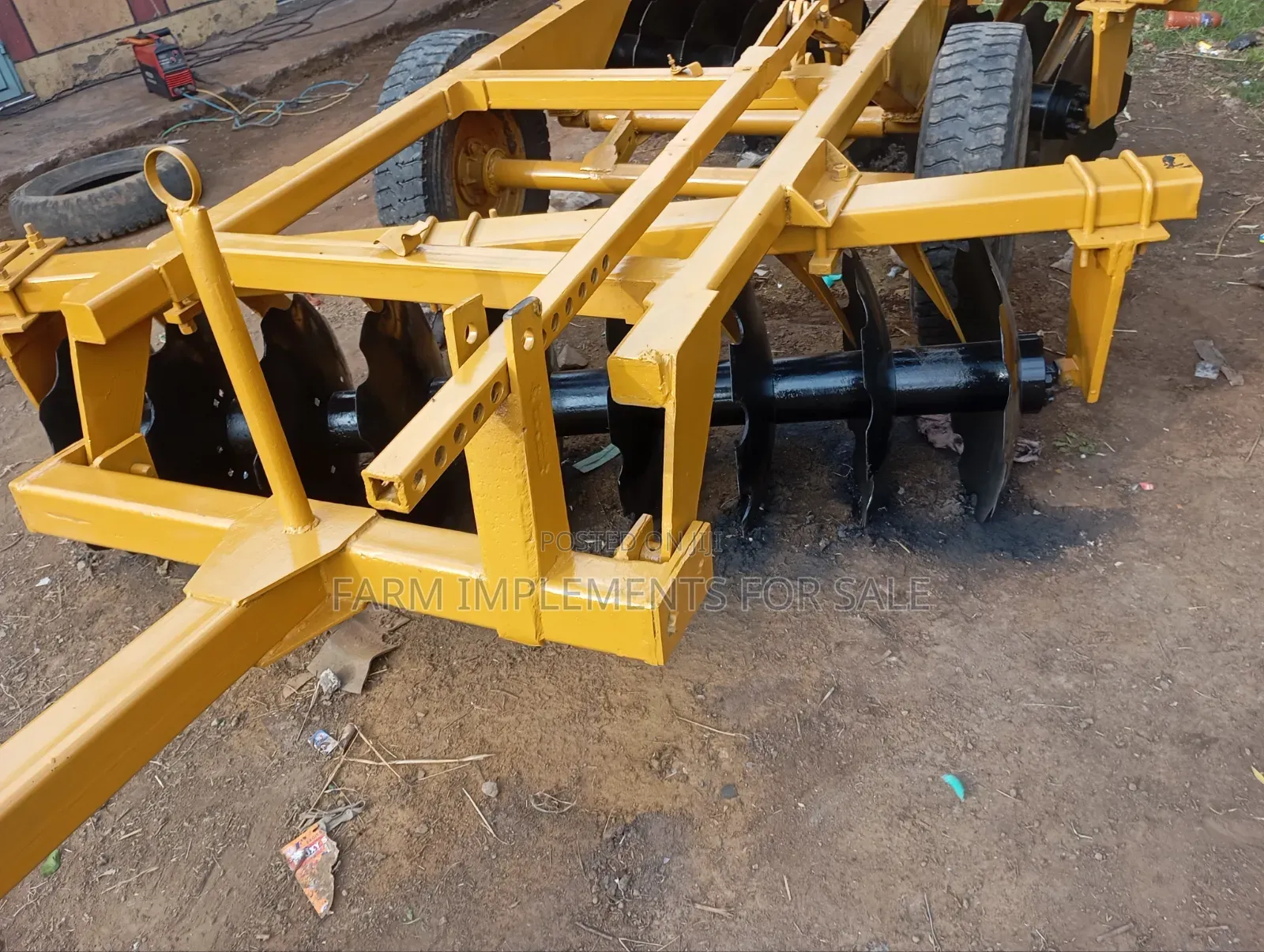 Hydraulic Harrow (18 Discs)