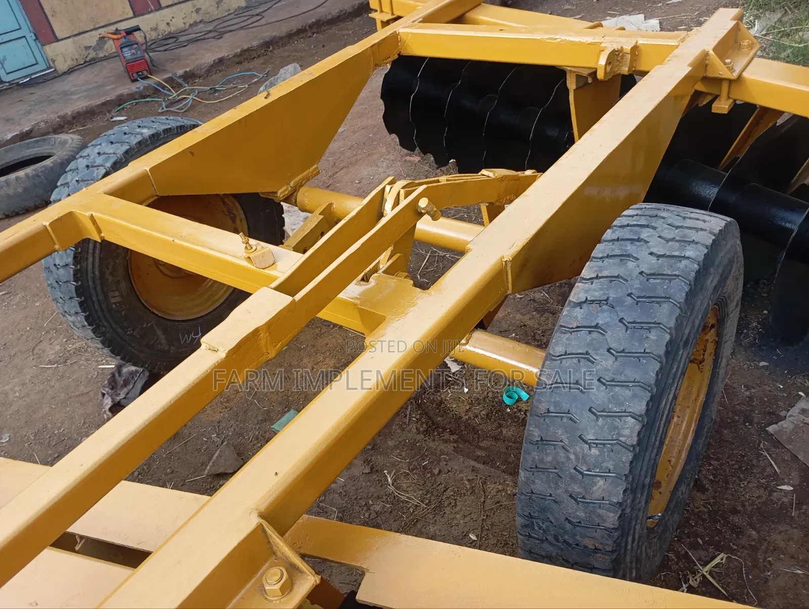 Hydraulic Harrow (18 Discs)