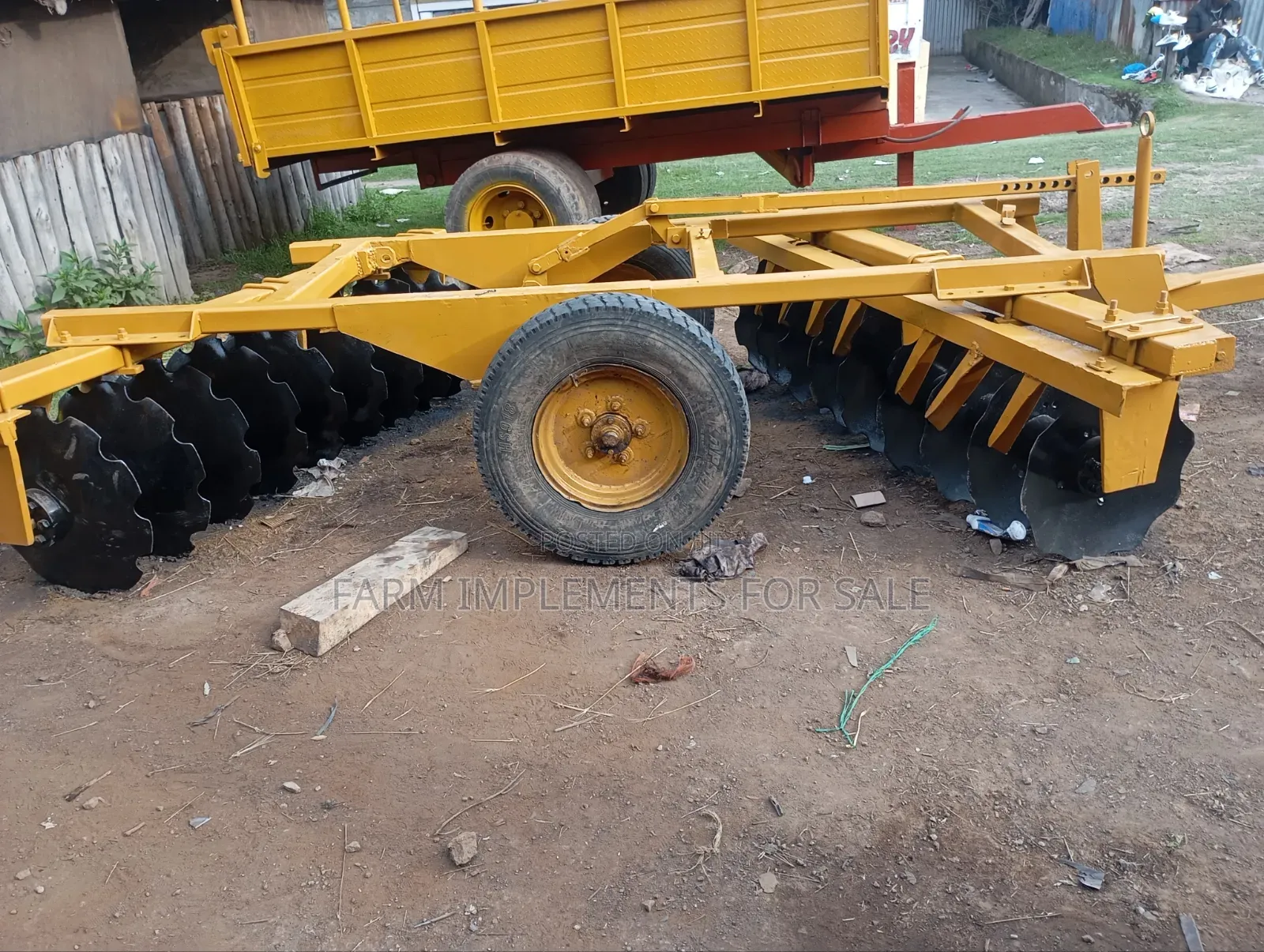 Hydraulic Harrow (18 Discs)