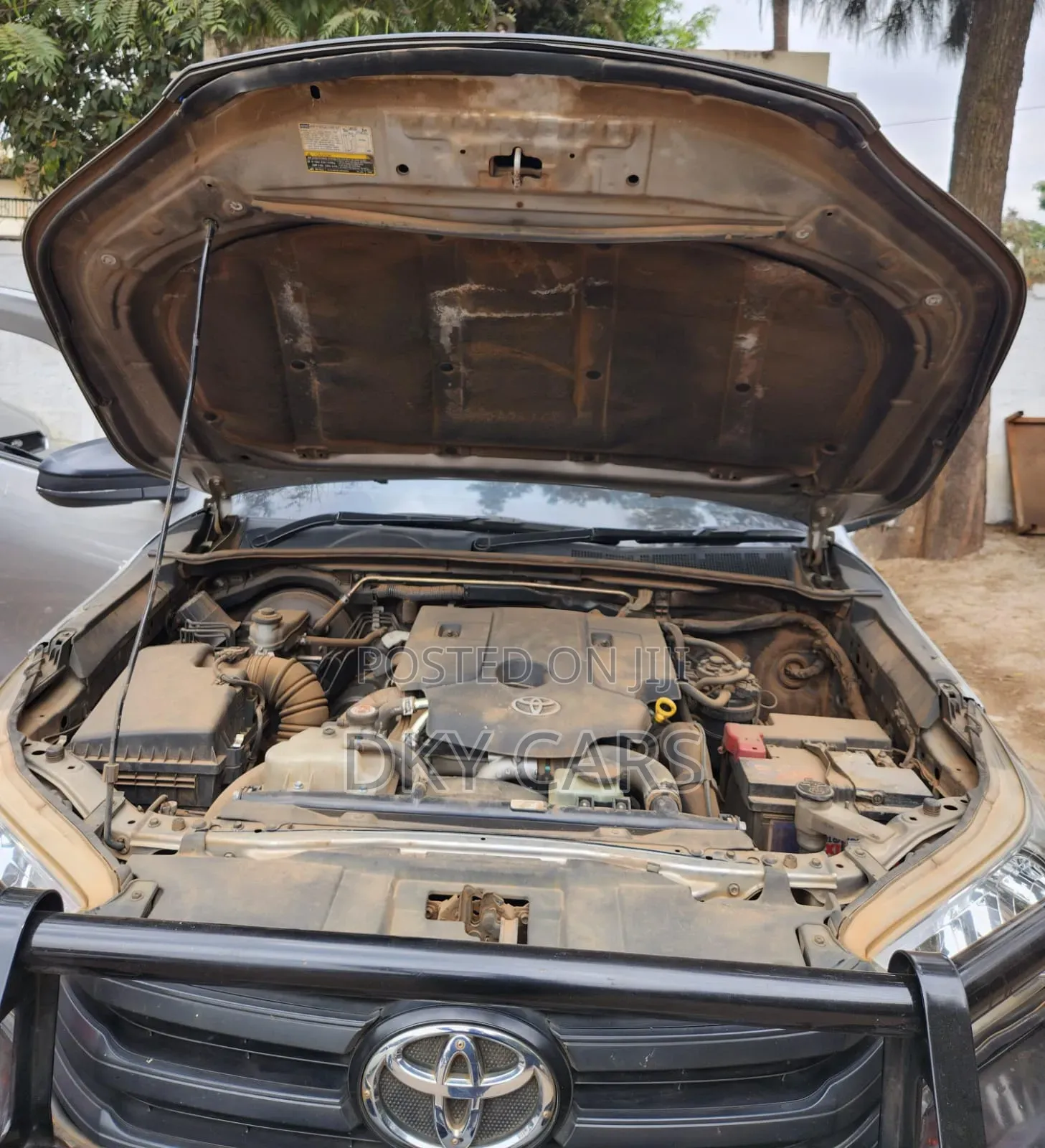 Toyota Hilux 2019 Silver