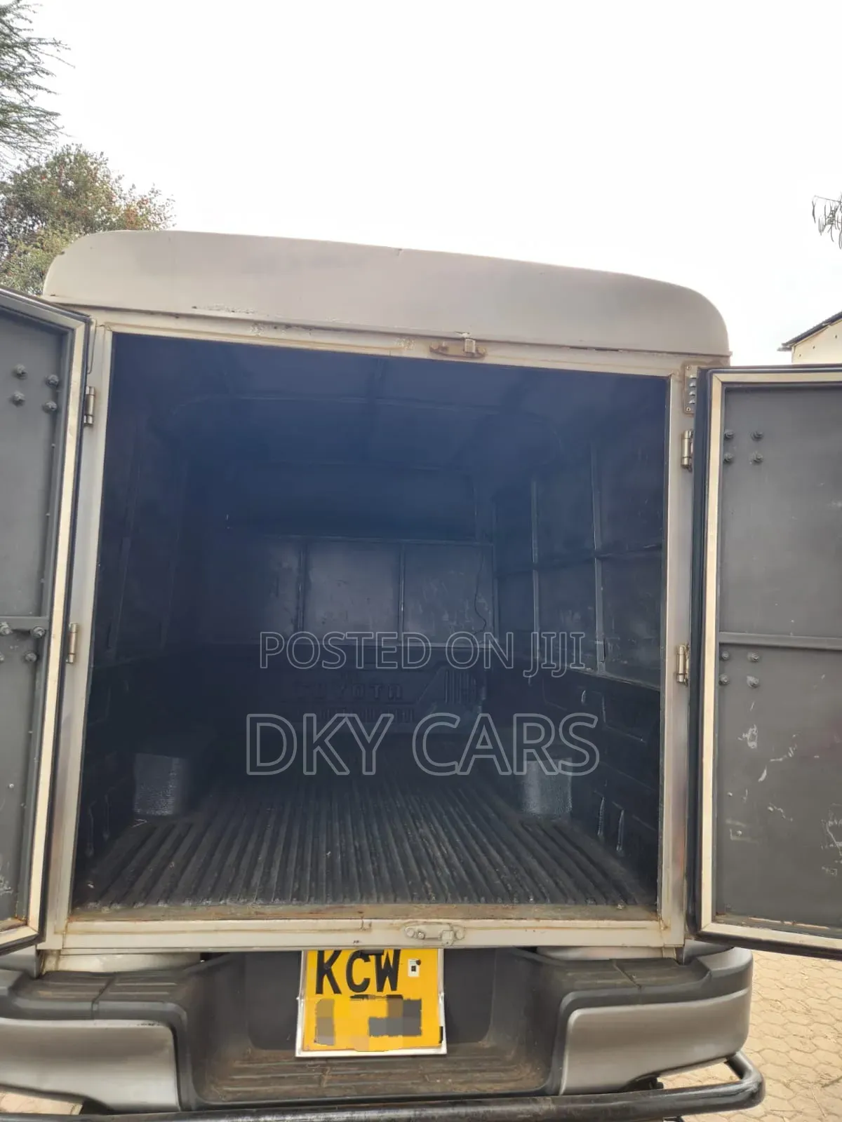 Toyota Hilux 2019 Silver