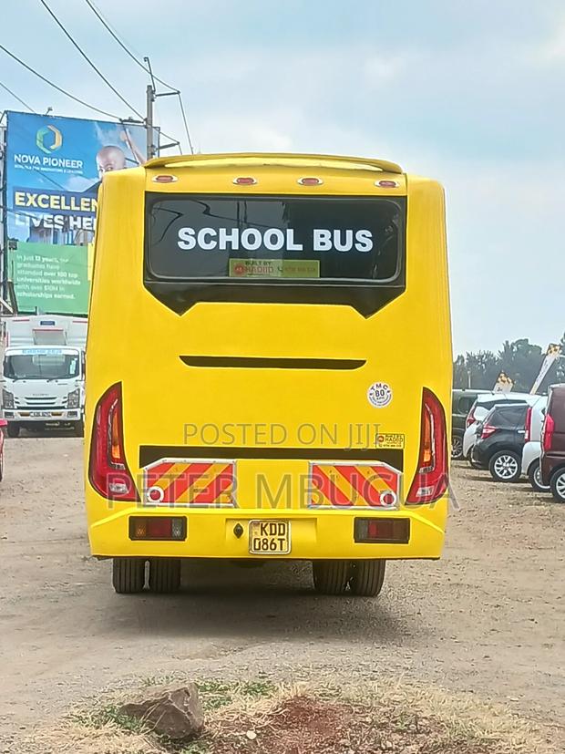 Isuzu FRR 2021 Yellow - thumbnail 4