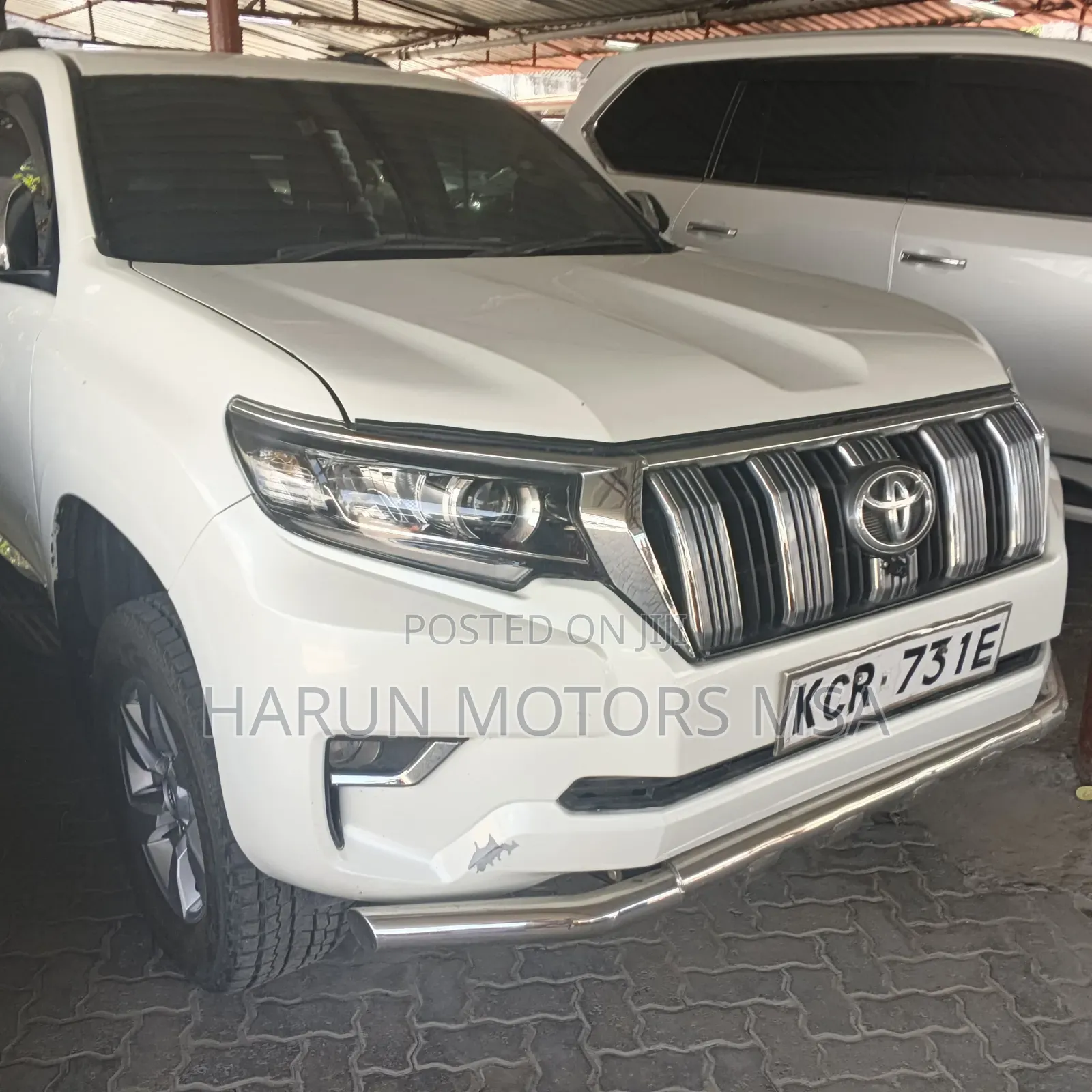 Toyota Land Cruiser Prado 2011 White