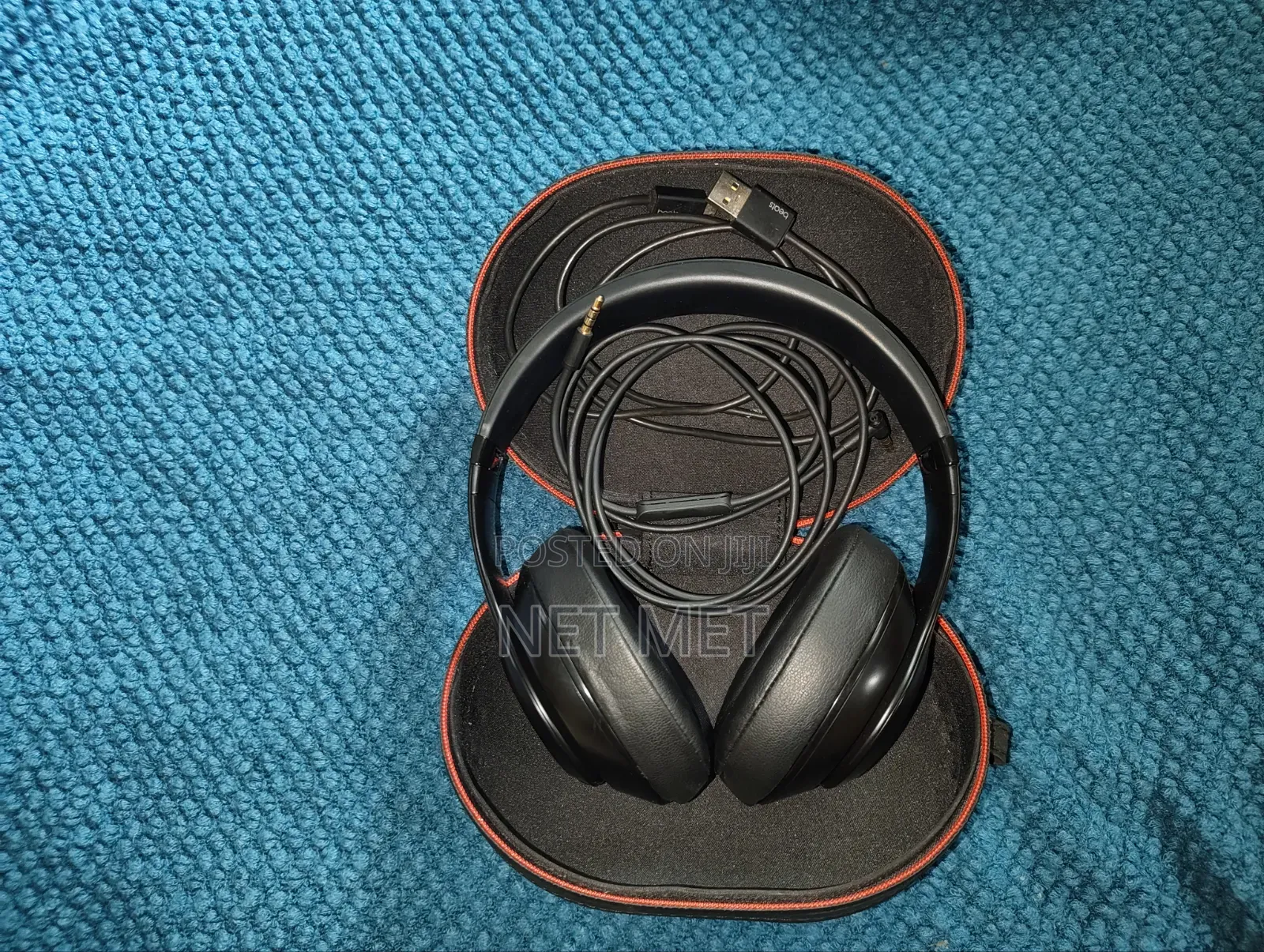 Apple Beats Studio 3 HeadPhones (Black)