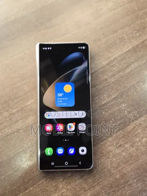 Samsung Galaxy Z Fold4 256 GB Gold