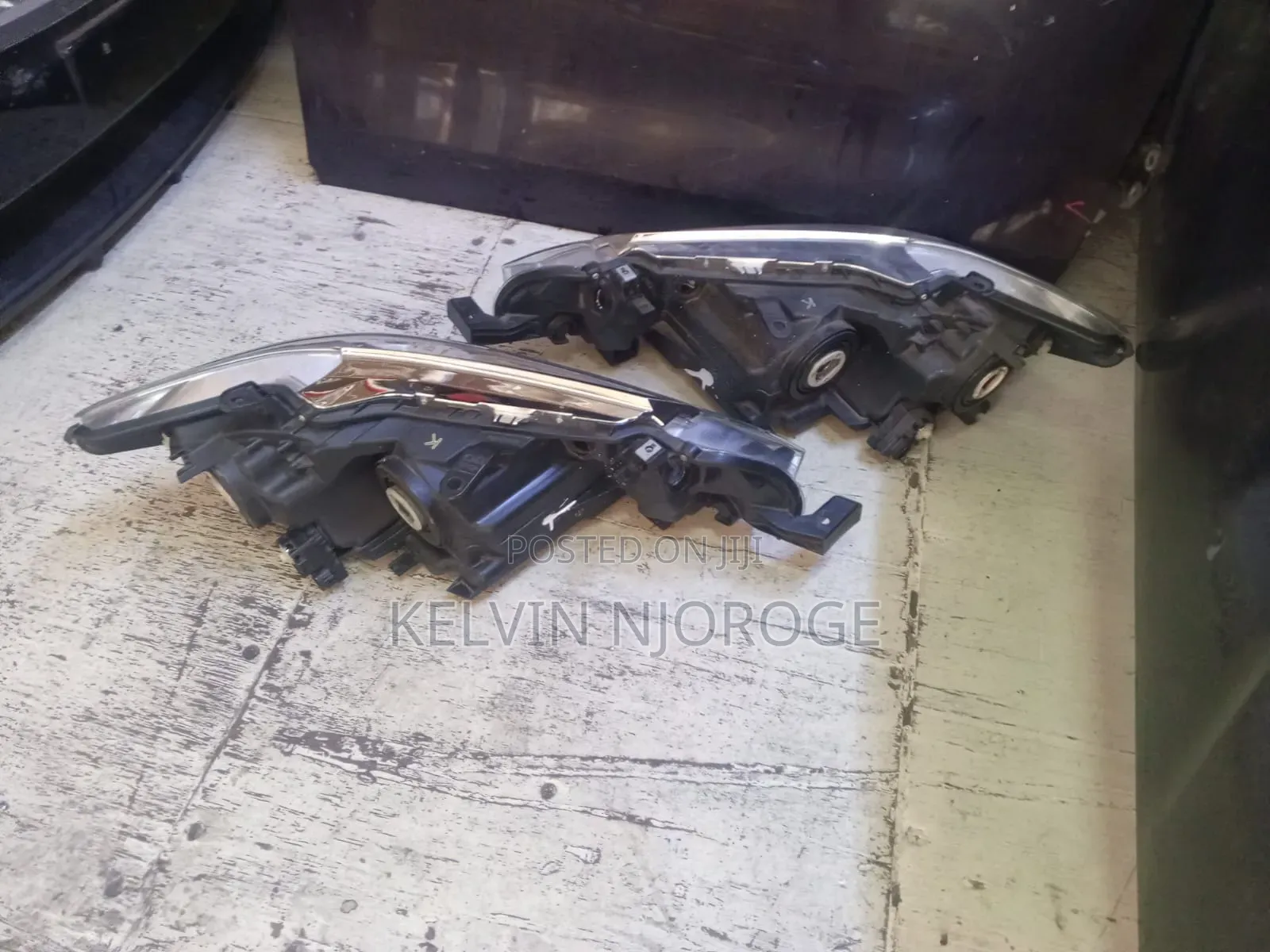 Toyota Fielder Axio 165 Non Xenon Headlight