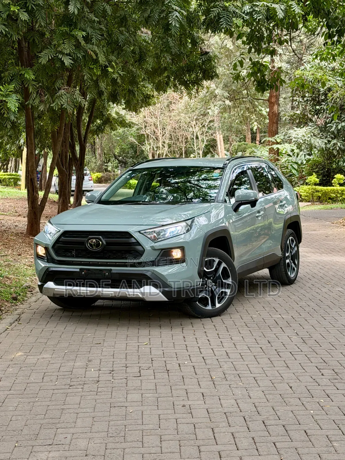 Toyota RAV4 2020 Green