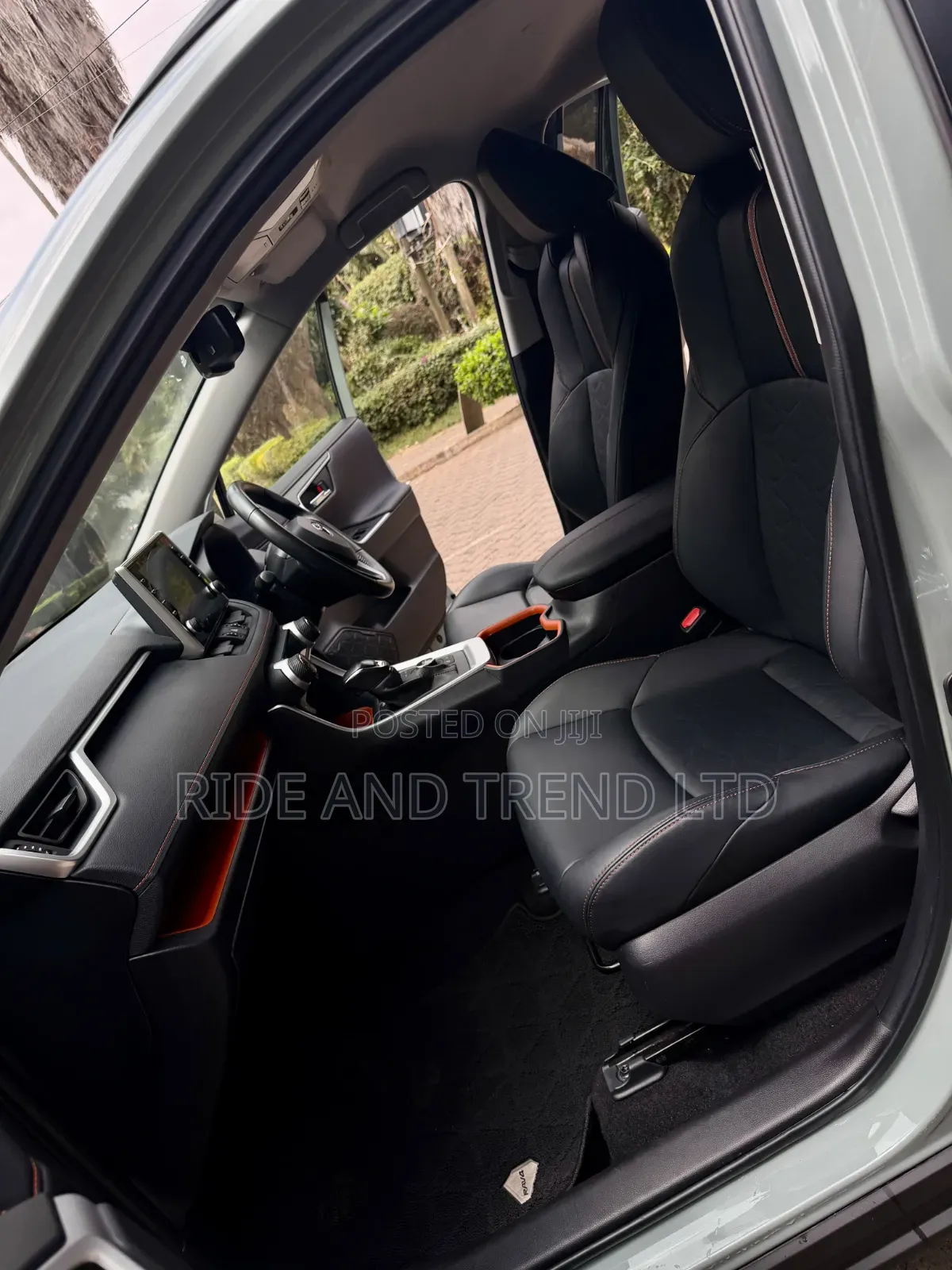 Toyota RAV4 2020 Green