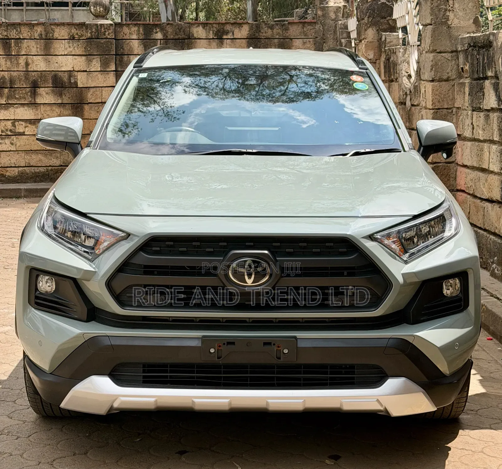 Toyota RAV4 2020 Green