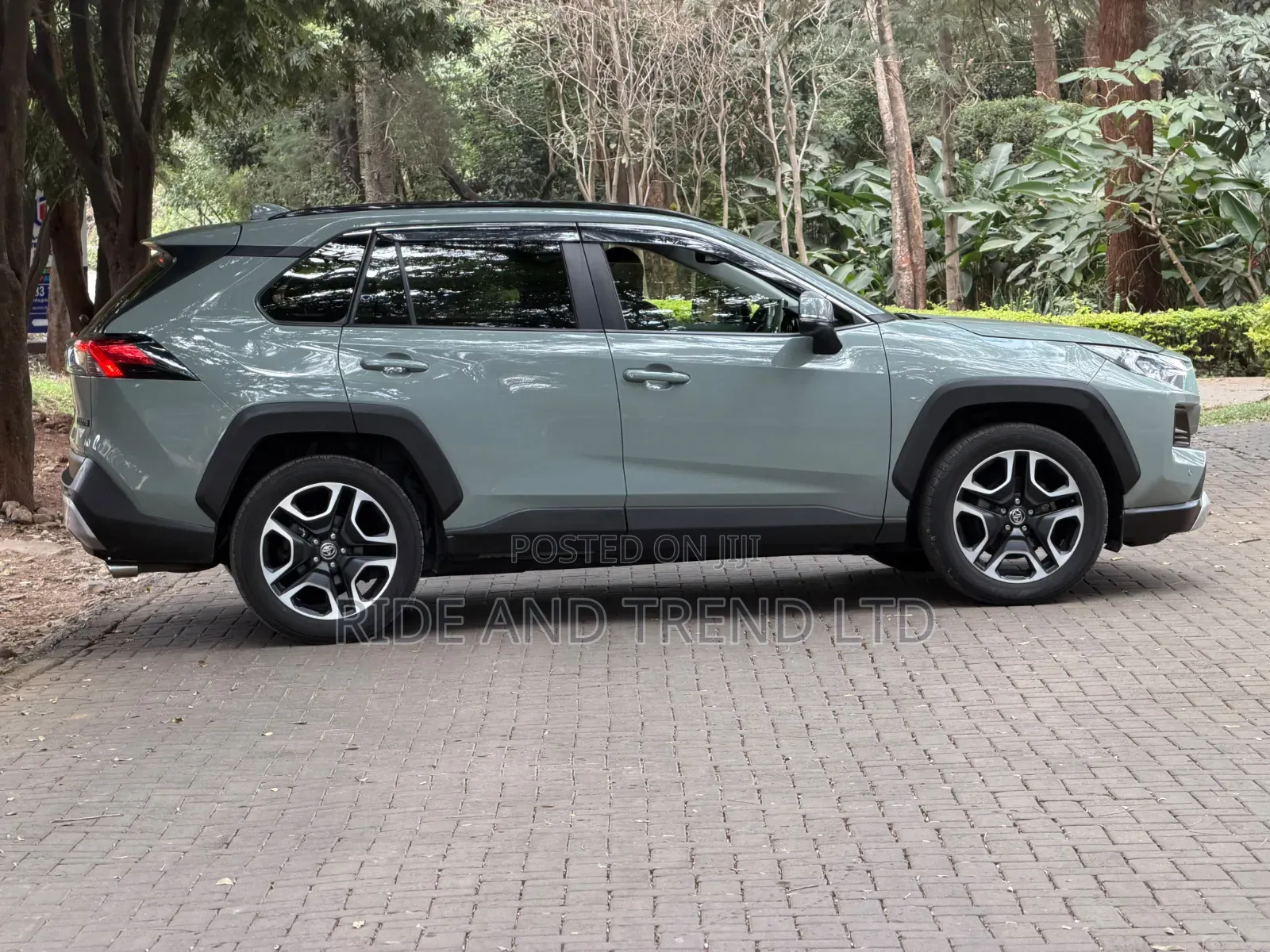 Toyota RAV4 2020 Green