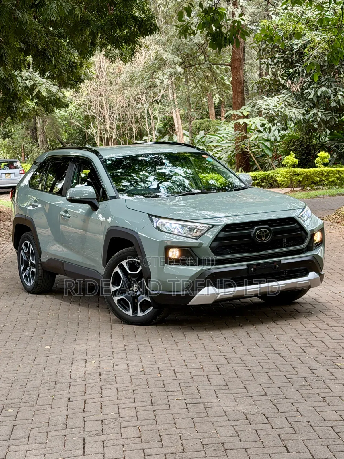 Toyota RAV4 2020 Green
