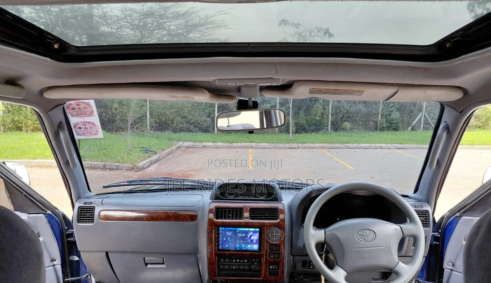 Toyota Land Cruiser Prado 2000 Gray