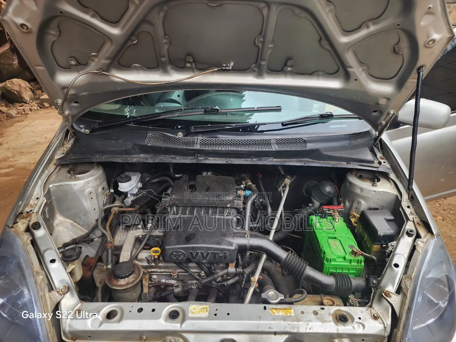 Toyota Vitz 2001 Silver