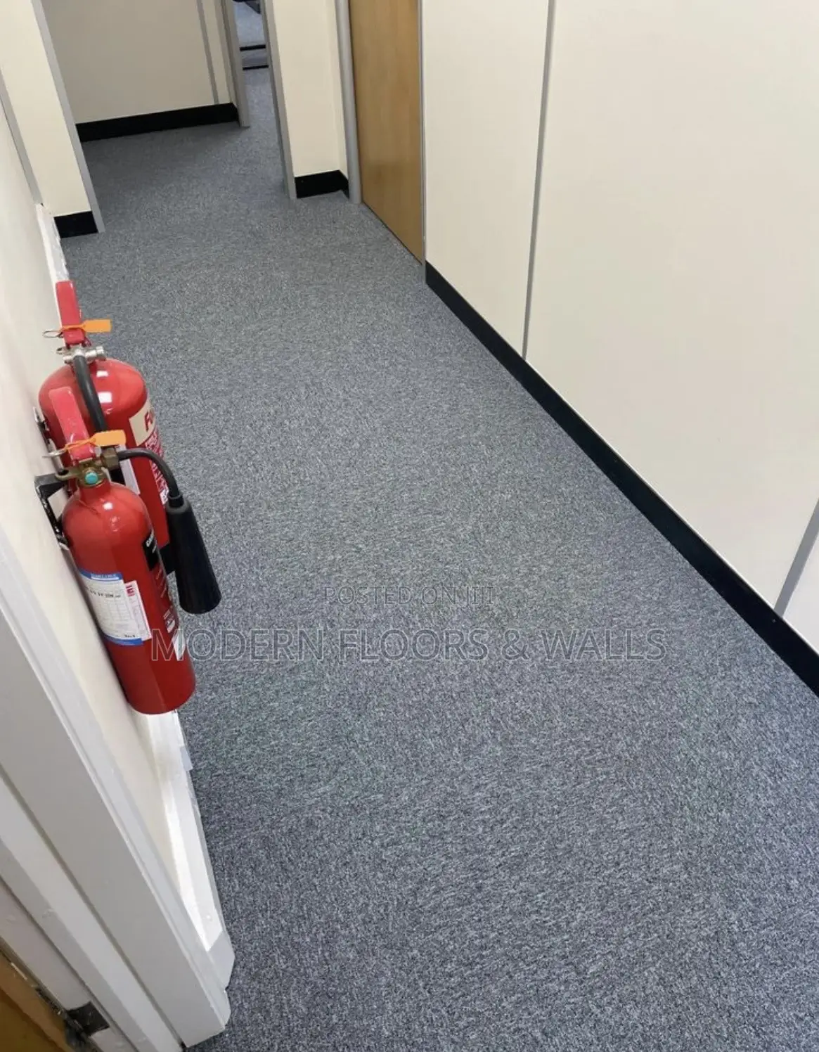 NA02 Grey 50cmx50cm Carpet Floor Tiles+ PVC Backing