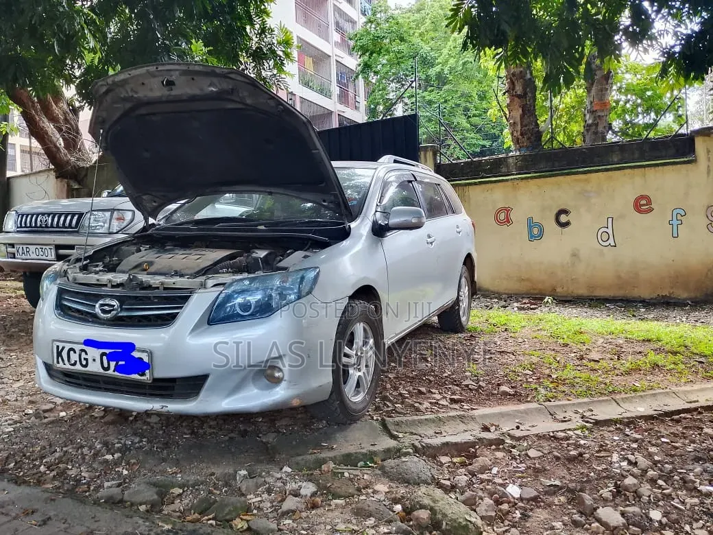 Toyota Corolla Hatchback 2019 Silver