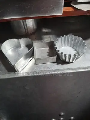 Baking Tins for Cake