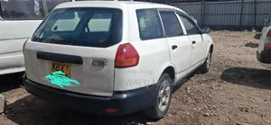 Nissan Advan 2007 White