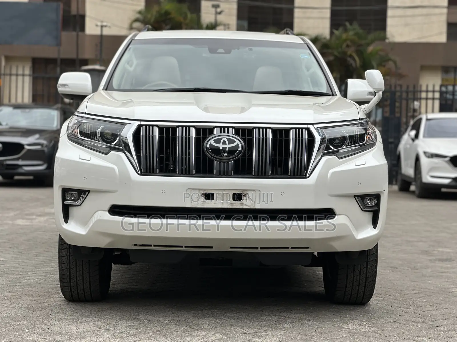 Toyota Land Cruiser Prado 2.8 2022 White